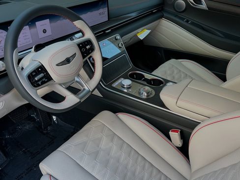 New 2025 Genesis GV80 3.5T image 11