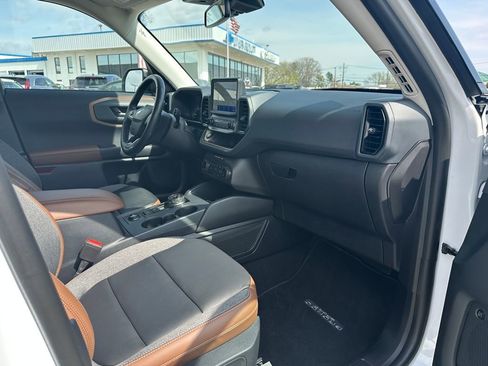 Used 2023 Ford Bronco Sport Outer Banks w/ Tech Package image 19