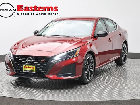 Used 2023 Nissan Altima 2.5 SR AWD/4WD image 1