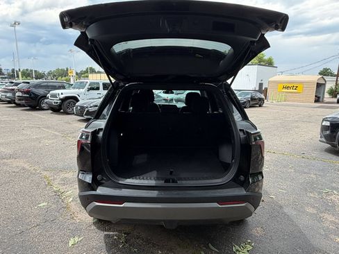 Used 2025 Chevrolet Equinox LT AWD/4WD image 30
