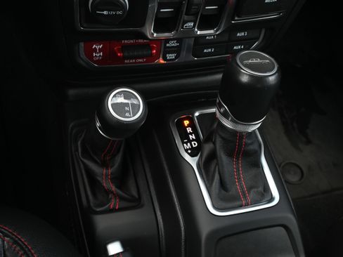 Used 2020 Jeep Gladiator Rubicon AWD/4WD image 26