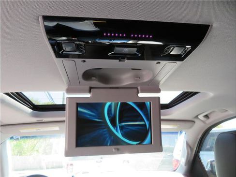 Used 2016 Chevrolet Tahoe LTZ AWD/4WD image 27