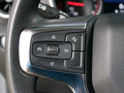 Used 2025 Chevrolet Blazer LT FWD image 16