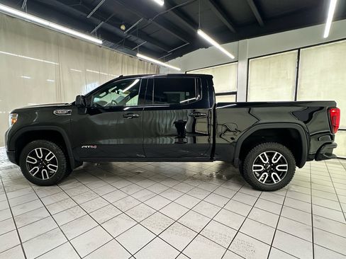 Certified 2022 GMC Sierra 1500 AT4 w/ AT4 Preferred Package AWD/4WD image 9