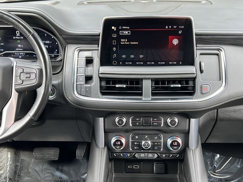 Used 2022 GMC Yukon XL SLT w/ SLT Luxury Package image 43