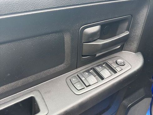 Certified 2019 RAM 1500 Express w/ Express Value Package AWD/4WD image 25
