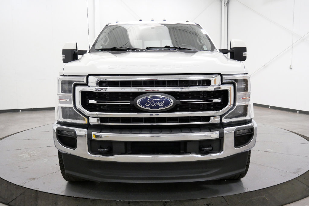 Used 2021 Ford F250 Lariat w/ Lariat Ultimate Package AWD/4WD image 3