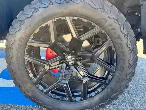 Used 2022 Ford F150 Lariat w/ Equipment Group 502A High AWD/4WD image 24