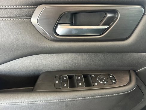 New 2026 Nissan Armada SV image 11