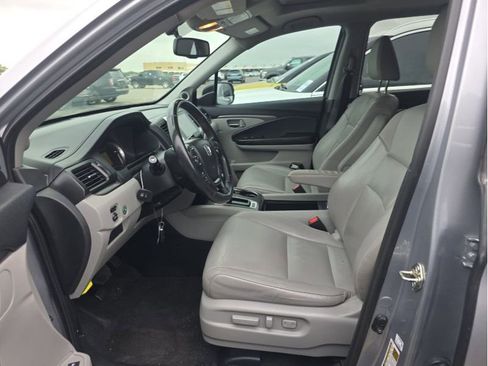 Used 2017 Honda Pilot EX-L image 11