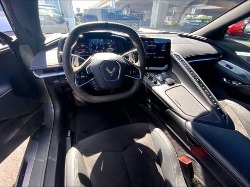 Used 2022 Chevrolet Corvette Stingray Preferred Conv w/ Z51 Performance Package RWD image 13