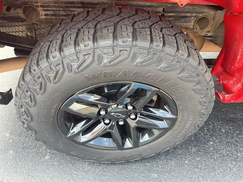 Used 2014 Chevrolet Silverado 1500 W/T RWD image 39