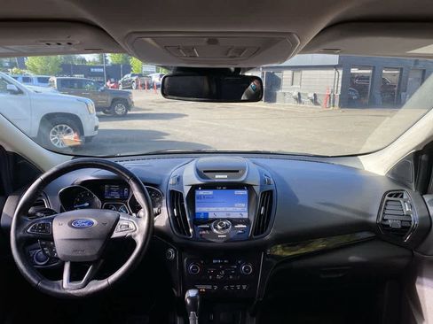 Used 2017 Ford Escape Titanium w/ Equipment Group 301A AWD/4WD image 14