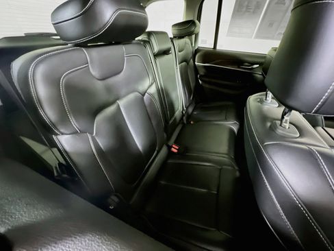Used 2023 Jeep Grand Cherokee Limited AWD/4WD image 26