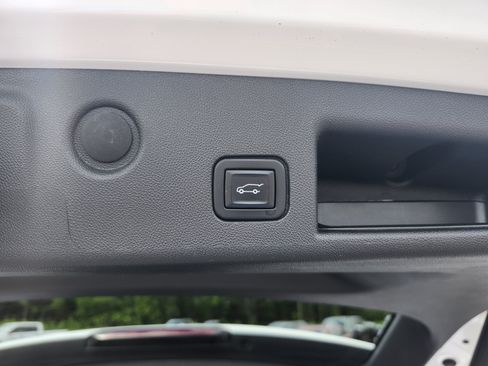 Used 2022 Chevrolet Equinox LT FWD image 31