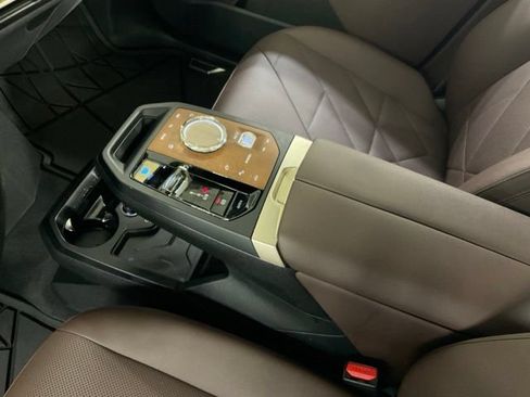 Certified 2023 BMW iX xDrive50 w/ Premium Package AWD/4WD image 19