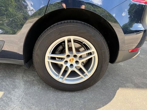 Used 2017 Porsche Macan image 37