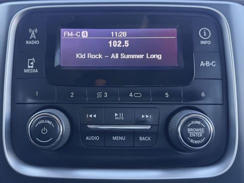 Used 2013 RAM 2500 Tradesman w/ Chrome Appearance Group image 21