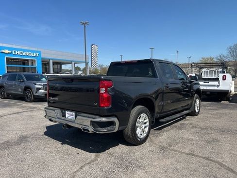 Used 2023 Chevrolet Silverado 1500 LT image 3