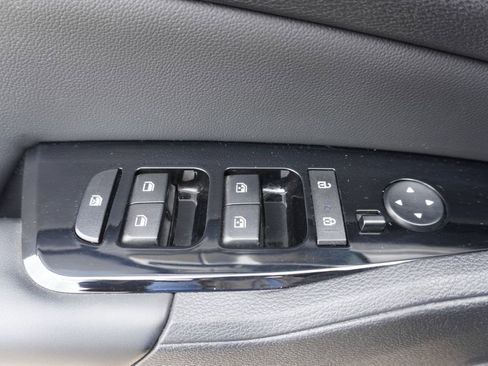 Used 2023 Kia Sportage EX FWD image 9