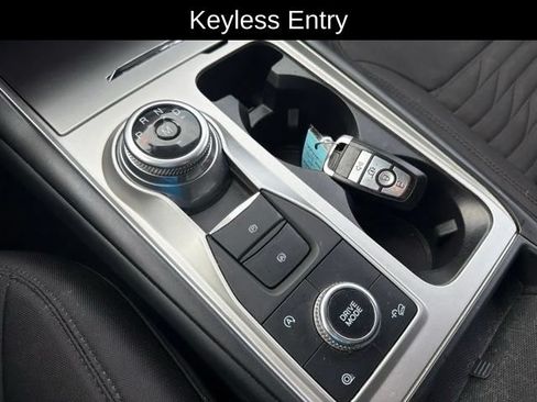 Used 2020 Ford Explorer XLT w/ Comfort Package AWD/4WD image 12