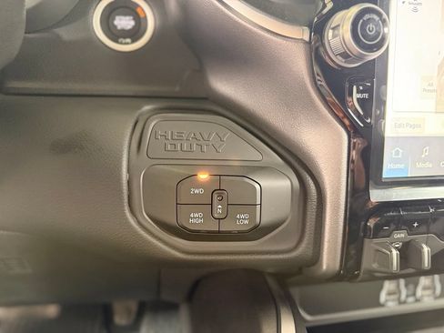 New 2026 RAM 3500 Big Horn AWD/4WD image 16