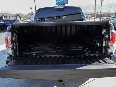 Used 2023 Toyota Tacoma TRD Sport image 14