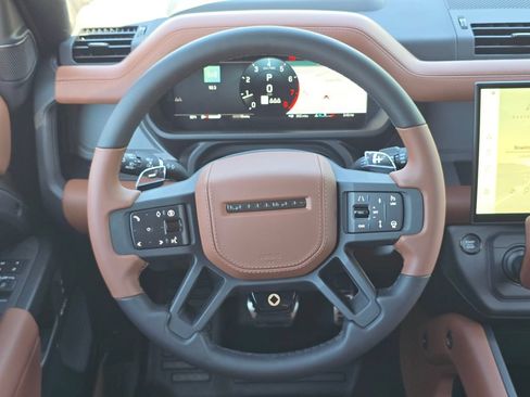 New 2026 Land Rover Defender 110 AWD/4WD image 12