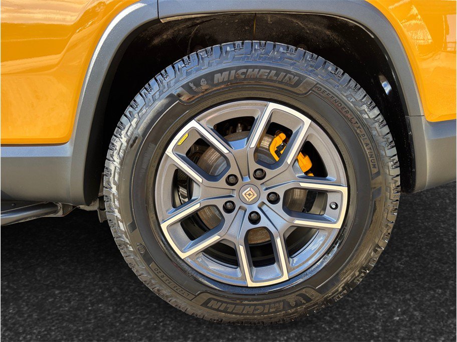 Used 2023 Rivian R1S AWD Adventure Quad image 16
