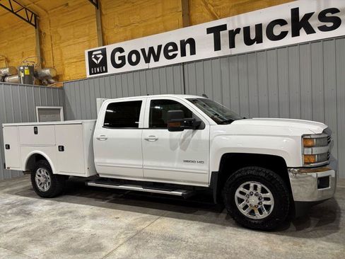 Used 2016 Chevrolet Silverado 3500 LT AWD/4WD image 3