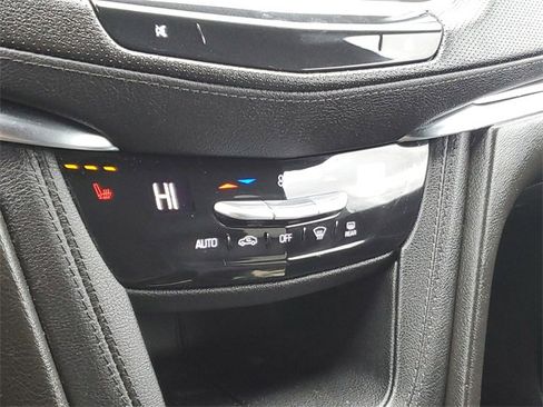 Certified 2022 Cadillac XT5 Luxury image 20