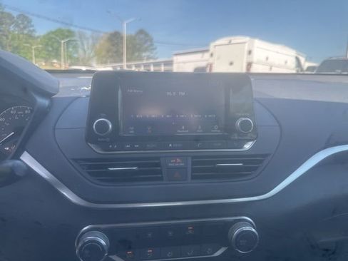 Used 2021 Nissan Altima 2.5 S w/ Driver Assist Package image 12