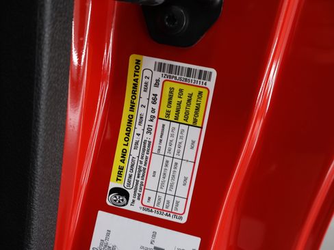 Used 2011 Ford Mustang Shelby GT500 RWD image 46