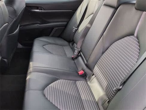 Used 2023 Toyota Camry SE image 20