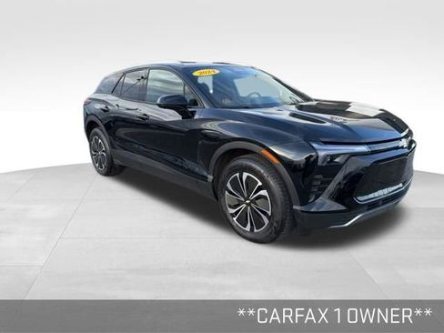 Used 2024 Chevrolet Blazer EV LT image 2