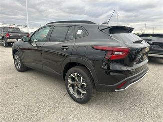 New 2026 Chevrolet Trax LT w/ Sunroof Package video 3