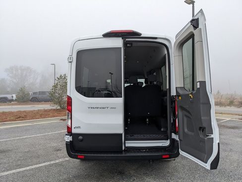 Used 2024 Ford Transit 350 XLT image 36