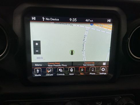 Used 2021 Jeep Wrangler Unlimited Sahara image 11