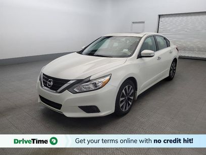 Used 2016 Nissan Altima 2.5 SV w/ Convenience Package