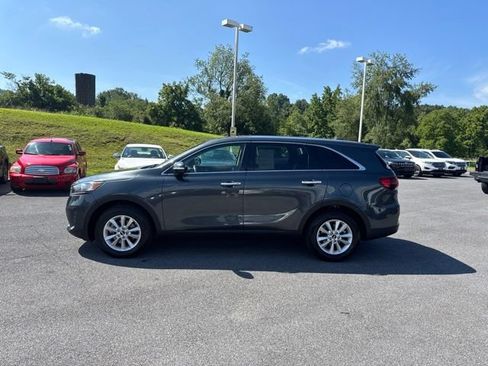 Used 2020 Kia Sorento FWD V6 image 5