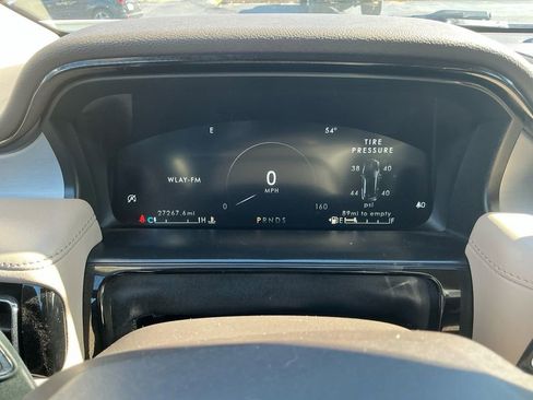 Certified 2023 Lincoln Nautilus AWD w/ Premium Package image 19