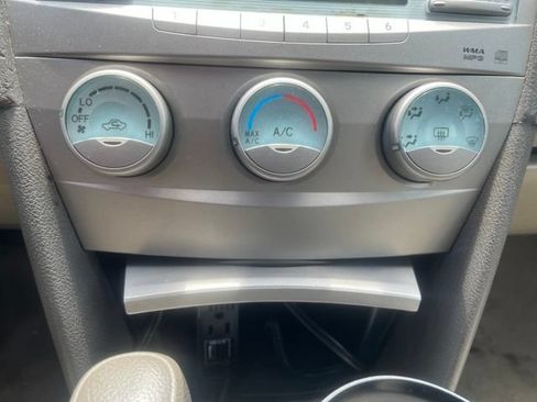 Used 2009 Toyota Camry SE FWD image 15