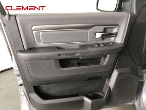 Used 2024 RAM 1500 Classic SLT AWD/4WD image 22