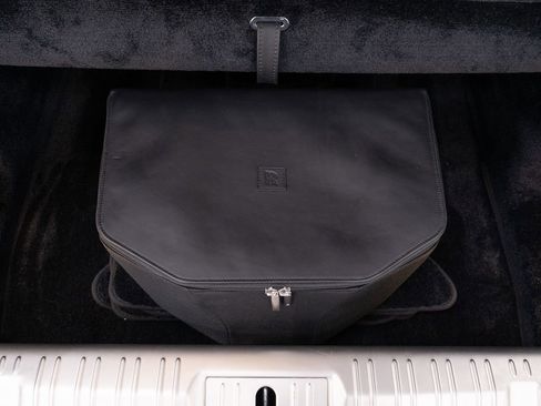 Certified 2018 Rolls-Royce Dawn RWD image 52
