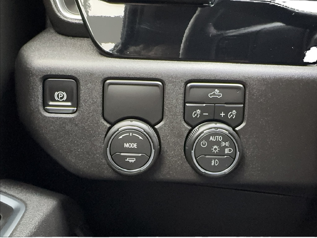 Used 2026 Chevrolet Silverado 1500 RST w/ RST Select Package RWD image 44