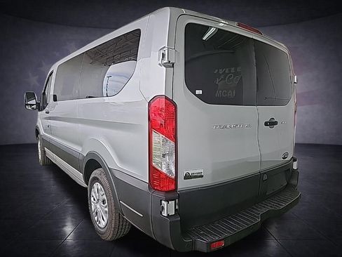Used 2019 Ford Transit 150 XLT image 3