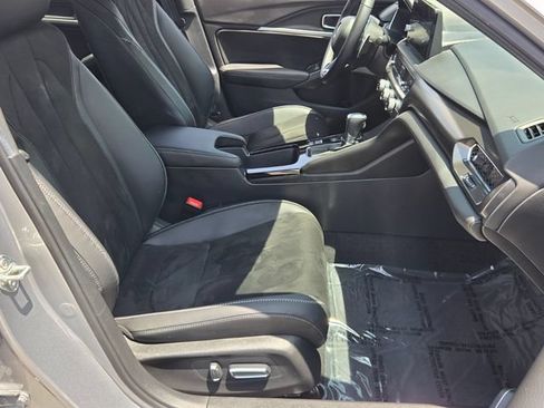Certified 2025 Acura Integra A-Spec FWD image 18