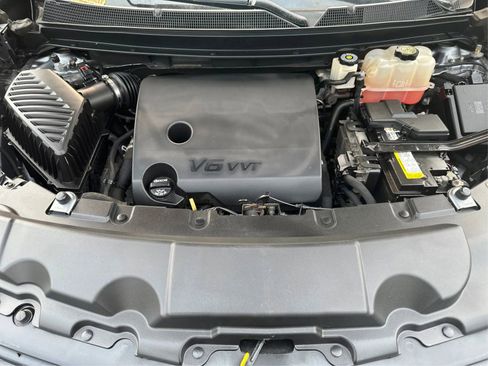 Used 2018 Chevrolet Traverse LS image 11