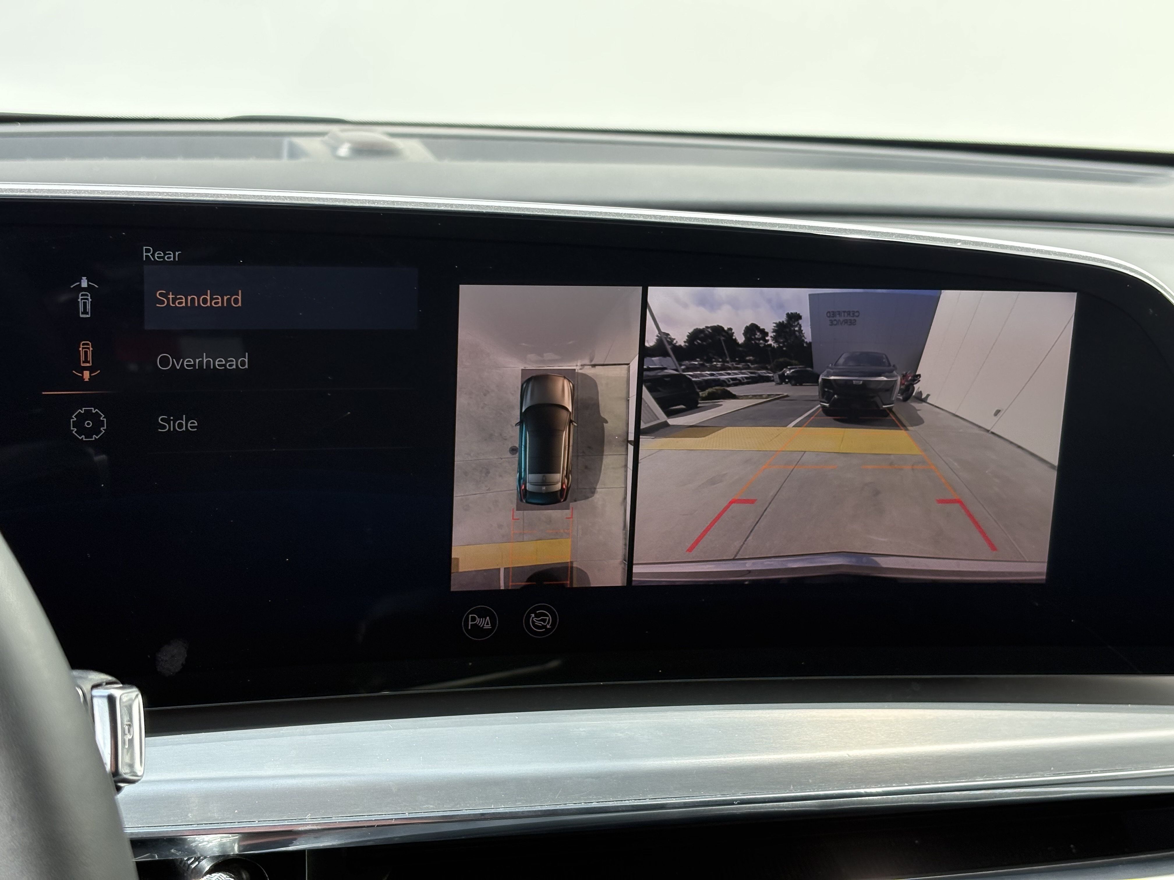 Used 2024 Cadillac Lyriq Luxury RWD image 21