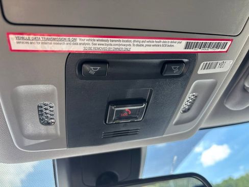 Used 2023 Toyota Camry SE FWD image 28